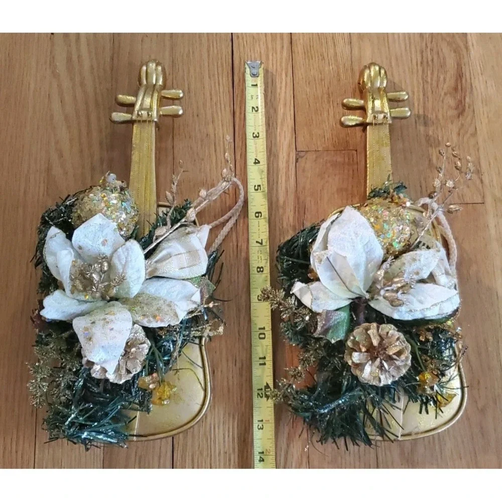 Vtg Decorative Violins Plastic Floral Gold Thread Holiday Decor Ornament Wreath